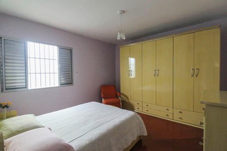 Casa à venda com 248m², 3 quartos e 2 vagasQuarto 2