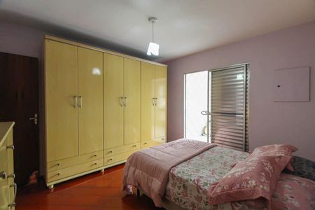 Casa à venda com 248m², 3 quartos e 2 vagasSuite