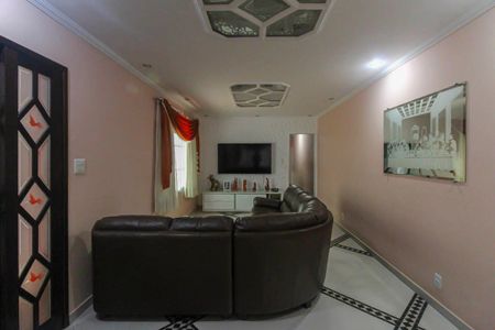 Casa à venda com 248m², 3 quartos e 2 vagasSala