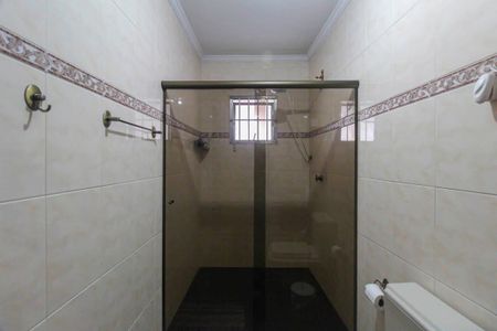 Casa à venda com 248m², 3 quartos e 2 vagasBanheiro da Suíte