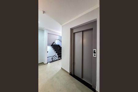 Apartamento à venda com 33m², 2 quartos e sem vagaÁrea externa