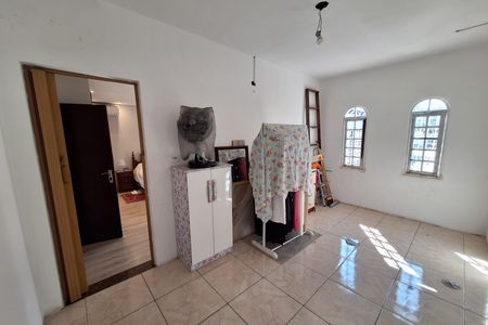 Casa à venda com 259m², 3 quartos e 2 vagas Casa à venda com 259m², 3 quartos e 2 vagasCloset | Casa 01