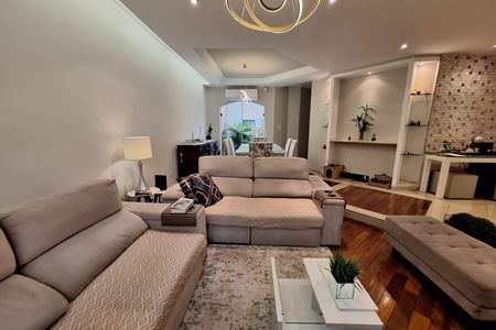 Sala  de casa à venda com 3 quartos, 259m² em Utinga, Santo André