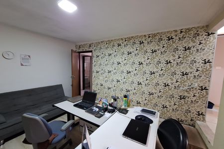 Casa à venda com 259m², 3 quartos e 2 vagas Casa à venda com 259m², 3 quartos e 2 vagasEscritório | Casa 01