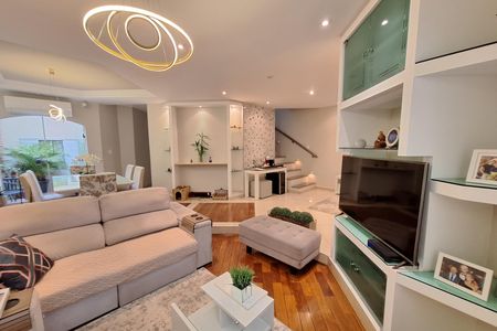 Casa à venda com 259m², 3 quartos e 2 vagas Casa à venda com 259m², 3 quartos e 2 vagasSala | Casa 01