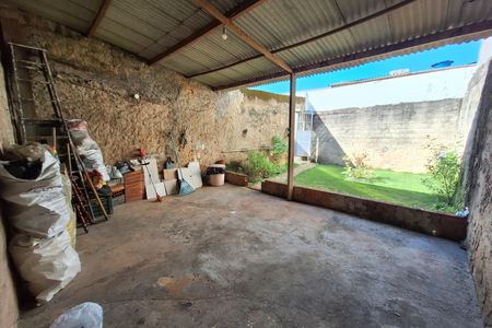 Casa à venda com 259m², 3 quartos e 2 vagas Casa à venda com 259m², 3 quartos e 2 vagasQuintal