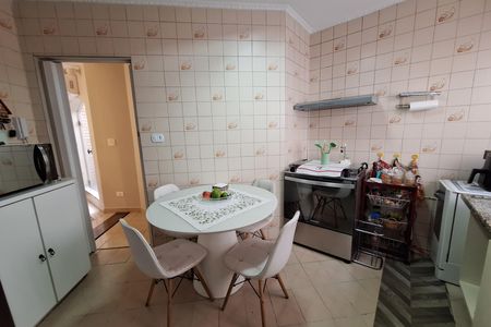 Cozinha de casa à venda com 3 quartos, 259m² em Utinga, Santo André