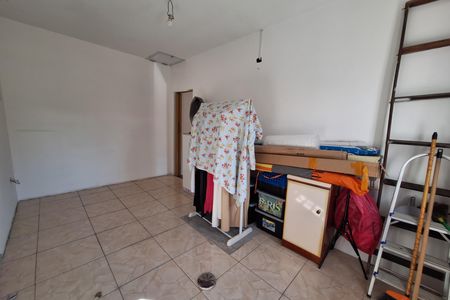Casa à venda com 259m², 3 quartos e 2 vagas Casa à venda com 259m², 3 quartos e 2 vagasCloset | Casa 01