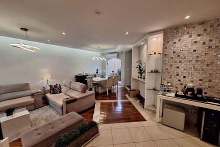 Sala  de casa à venda com 3 quartos, 259m² em Utinga, Santo André