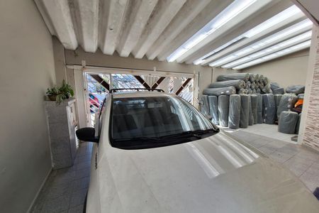 Garagem de casa à venda com 3 quartos, 259m² em Utinga, Santo André