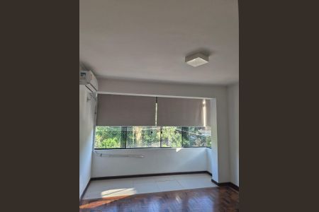 Apartamento para alugar com 75m², 2 quartos e sem vaga