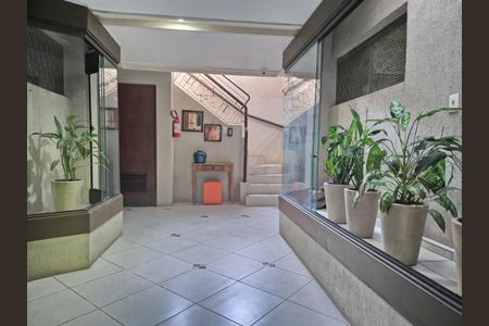 Apartamento para alugar com 75m², 2 quartos e sem vaga