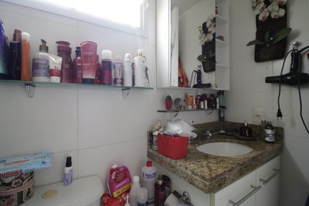 Apartamento à venda com 67m², 2 quartos e 1 vagaBanheiro da Suíte 2