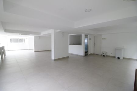 Apartamento à venda com 67m², 2 quartos e 1 vagaÁrea comum - Salão de festas 2