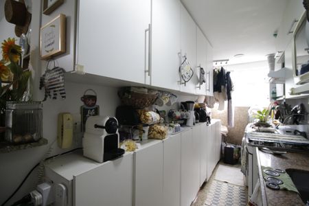 Apartamento à venda com 67m², 2 quartos e 1 vagaCozinha