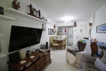 Apartamento à venda com 67m², 2 quartos e 1 vagaSala