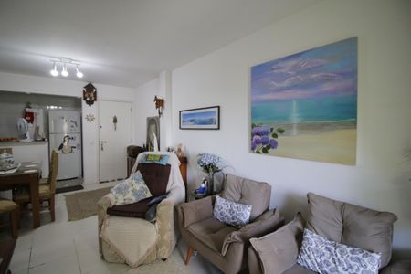 Apartamento à venda com 67m², 2 quartos e 1 vagaSala