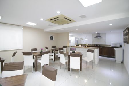 Apartamento à venda com 67m², 2 quartos e 1 vagaÁrea comum - Salão de festas 1