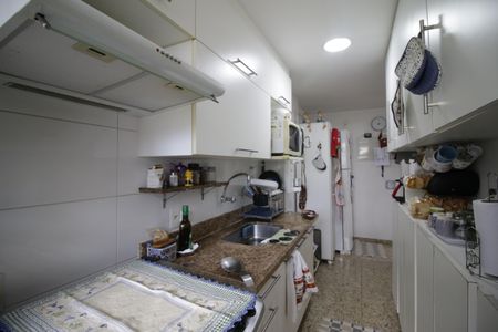 Apartamento à venda com 67m², 2 quartos e 1 vagaCozinha