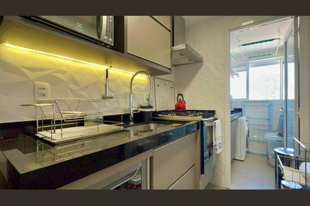 Apartamento à venda com 80m², 2 quartos e 2 vagasCozinha