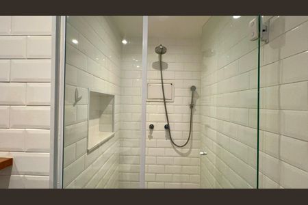 Apartamento à venda com 80m², 2 quartos e 2 vagasBanheiro