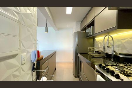 Apartamento à venda com 80m², 2 quartos e 2 vagasCozinha