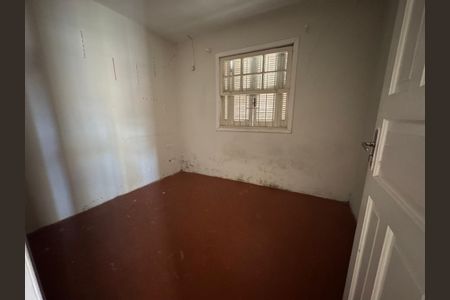 Casa para alugar com 3 quartos, 125m² em Vila Pirajussara, São Paulo