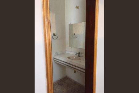 Casa à venda com 302m², 4 quartos e 5 vagas