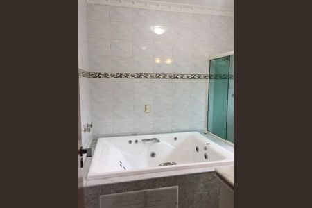 Casa à venda com 302m², 4 quartos e 5 vagas