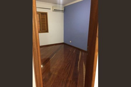 Casa à venda com 302m², 4 quartos e 5 vagas