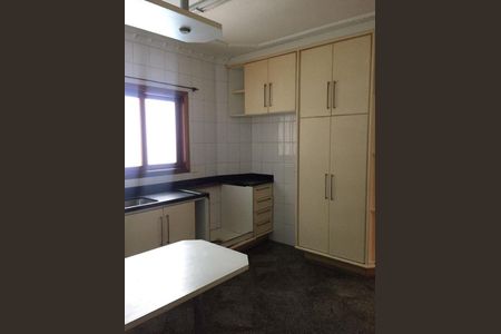 Casa à venda com 302m², 4 quartos e 5 vagas