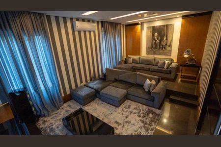 Casa à venda com 6 quartos, 940m² em Tamboré, Santana de Parnaíba