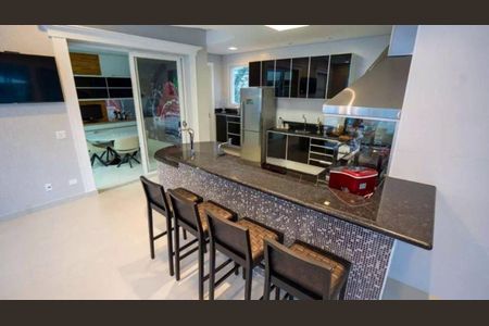Casa à venda com 940m², 6 quartos e 9 vagas