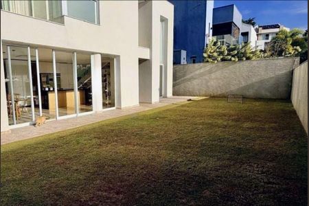 Casa à venda com 3 quartos, 293m² em Horto Santo Antonio, Jundiaí