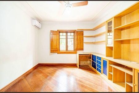 Casa à venda com 4 quartos, 650m² em Tamboré, Santana de Parnaíba