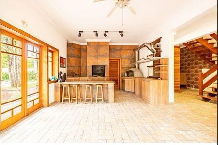Casa à venda com 4 quartos, 650m² em Tamboré, Santana de Parnaíba