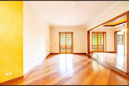 Casa à venda com 4 quartos, 650m² em Tamboré, Santana de Parnaíba