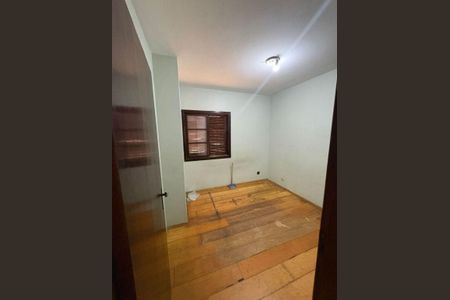 Casa à venda com 3 quartos, 290m² em Jardim das Vertentes, São Paulo