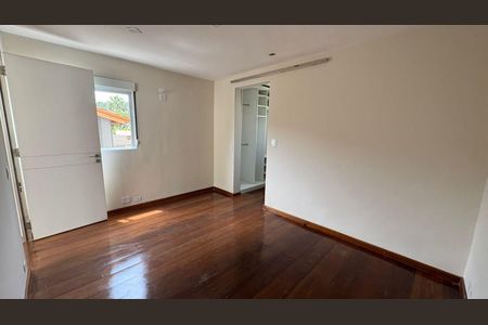 Casa à venda com 4 quartos, 390m² em Residencial Tres (Alphaville), Santana de Parnaíba