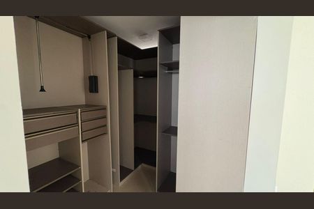 Casa à venda com 4 quartos, 390m² em Residencial Tres (Alphaville), Santana de Parnaíba