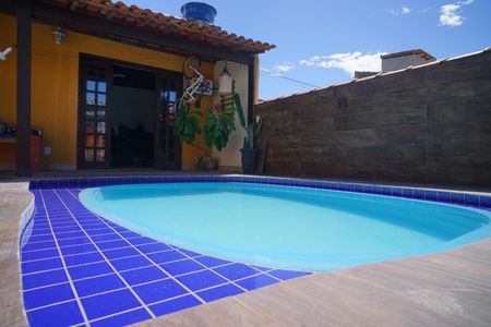 Casa de condomínio para alugar com 380m², 3 quartos e 1 vaga Casa de condomínio para alugar com 380m², 3 quartos e 1 vagaPiscina