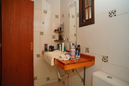 Casa de condomínio para alugar com 380m², 3 quartos e 1 vaga Casa de condomínio para alugar com 380m², 3 quartos e 1 vagabanheiro do quarto anexo