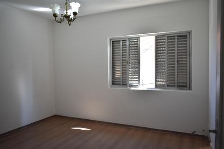Casa para alugar com 80m², 2 quartos e 1 vagaQuarto 1