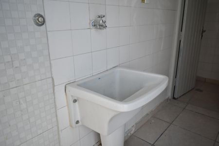 Casa para alugar com 80m², 2 quartos e 1 vagaÁrea de Serviço