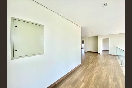 Casa à venda com 4 quartos, 447m² em Jardim Samambaia, Jundiaí