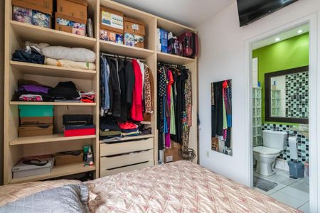 Apartamento à venda com 71m², 3 quartos e 2 vagas Apartamento à venda com 71m², 3 quartos e 2 vagasSuíte