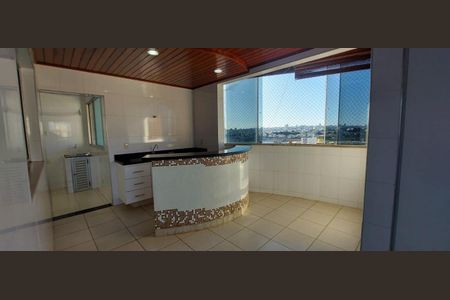 Apartamento para alugar com 3 quartos, 210m² em Santa Mônica, Uberlândia