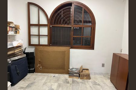 Casa de condomínio para alugar com 600m², 4 quartos e 4 vagas