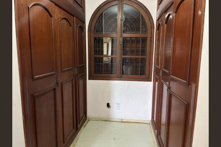 Casa de condomínio para alugar com 600m², 4 quartos e 4 vagas