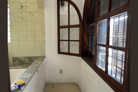 Casa de condomínio para alugar com 600m², 4 quartos e 4 vagas